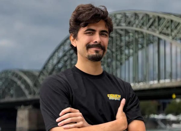 Βαρδής Βαρδινογιάννης: Το όραμα ενός gamer που οδήγησε στη δημιουργία του Couch Heroes