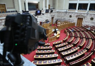 Αυτά είναι τα πόθεν έσχες των πολιτικών αρχηγών: Πλουσιότερος ο Κασσελάκης, συνεχίζει με ισχυρό χαρτοφυλάκιο ο Μητσοτάκης