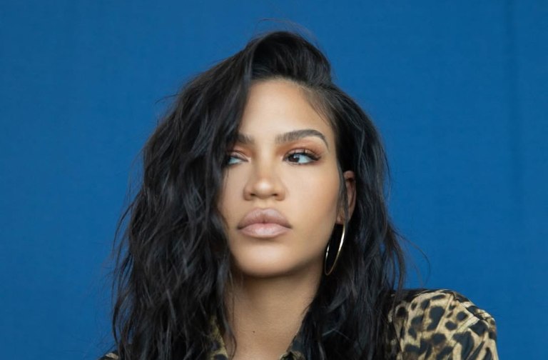 Η Cassie εξομολογείται ότι έχει φύγει από τη Νέα Υόρκη φοβούμενη για «άμεση εκδίκηση» από τον Diddy