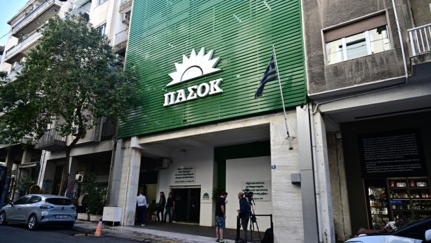 ΠΑΣΟΚ: Ζητά απαντήσεις από Μαρινάκη, Μυλωνάκη και Μπουκώρο – «Γιατί τέτοια αφωνία για τις νέες καταγγελίες;»