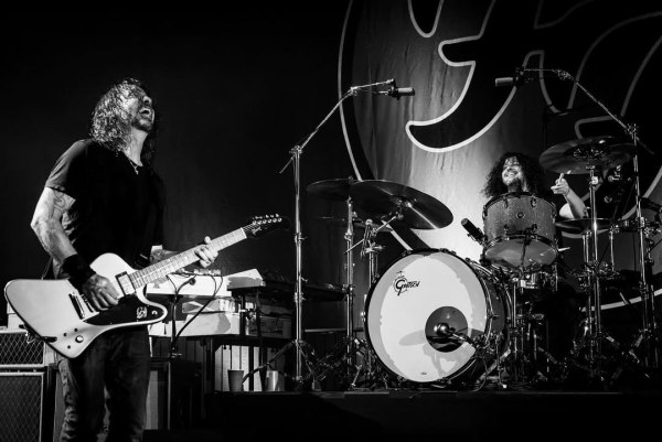 «Έχω μείνει άναυδος»: Η ανάρτηση του Ίλαν Ρούμπιν μετά το πρώτο του live με τους Foo Fighters