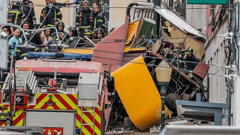 Πορτογαλία: Ημέρα εθνικού πένθους για τη Λισαβόνα – 15 νεκροί και 7 τραυματίες από τον εκτροχιασμό του τελεφερί