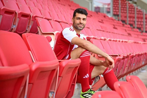 Χαμός στο Ιράν για τη μεταγραφή του Ταρέμι στον Ολυμπιακό: «Ο πρίγκιπας στον Πειραιά»