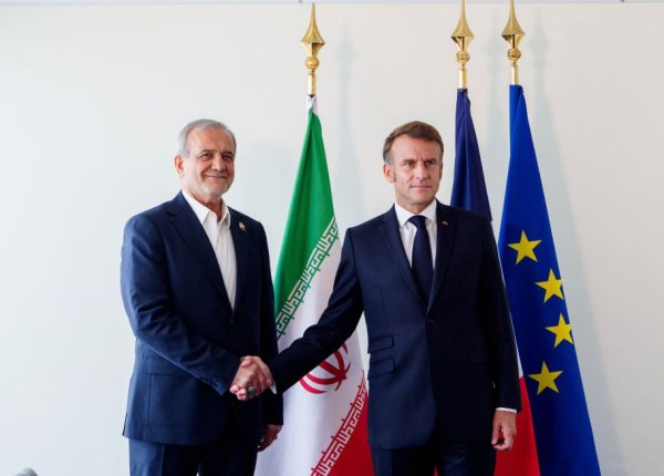 Ιράν: Μια συμφωνία για το πυρηνικό πρόγραμμα της Τεχεράνης είναι εφικτή λέει ο Μακρόν – Ο χρόνος πιέζει