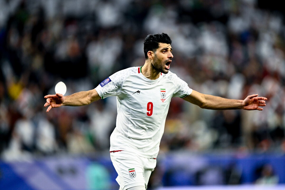 Σε μεγάλα «κέφια» ο Μέχντι Ταρέμι του Ολυμπιακού: Σκόραρε με το Ιράν (vid)