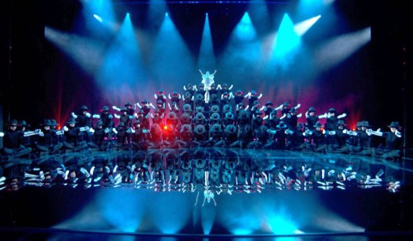 Murmuration, του Sadeck Berrabah στο Ηρώδειο