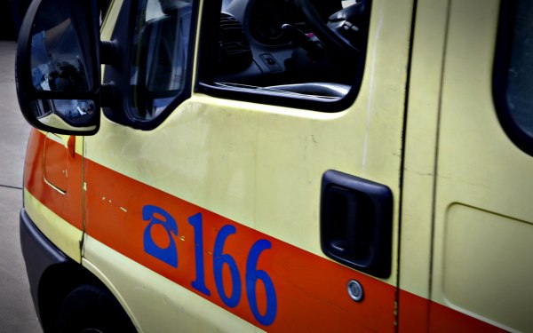 Τραγωδία στην Κόρινθο: Νεκρός 22χρονος που έφερε τραύμα από μαχαίρι στον λαιμό