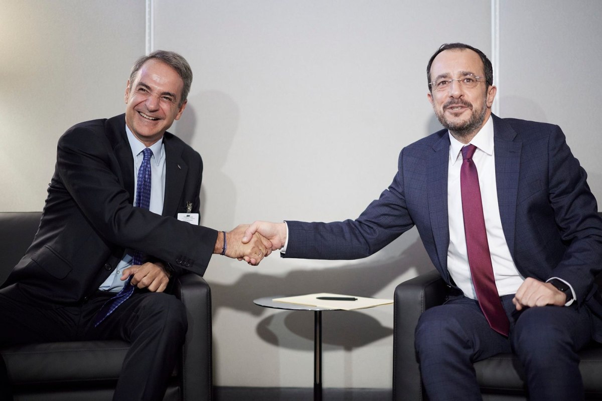 Μητσοτάκης – Χριστοδουλίδης: Προσηλωμένοι στην ηλεκτρική διασύνδεση Ελλάδας – Κύπρου