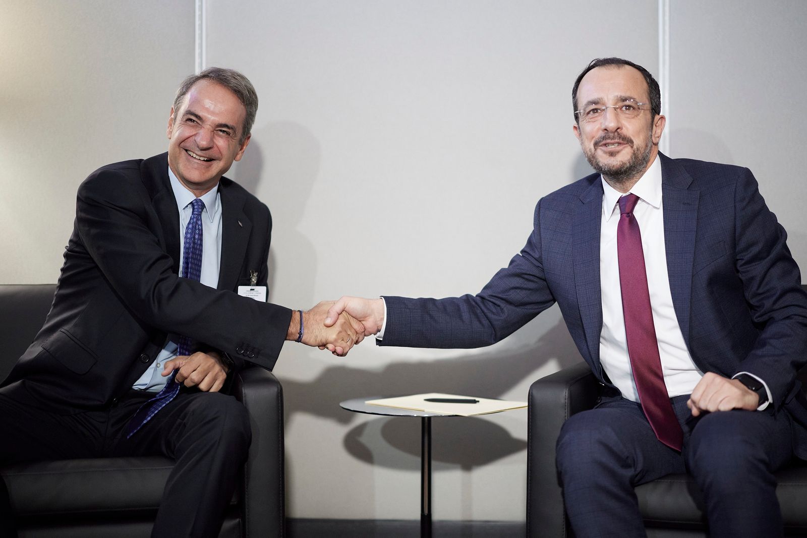 Μητσοτάκης – Χριστοδουλίδης: Προσηλωμένοι στην ηλεκτρική διασύνδεση Ελλάδας – Κύπρου