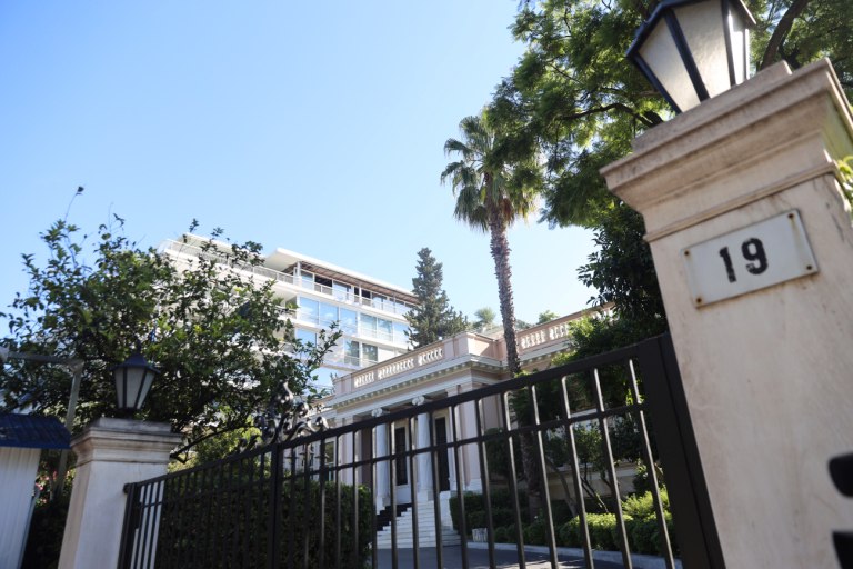 Μητσοτάκης: Εξωραϊσμός πραγματικότητας και θριαμβολογίες για την έναρξη των διαδικασιών για ΑΟΖ με Λιβύη