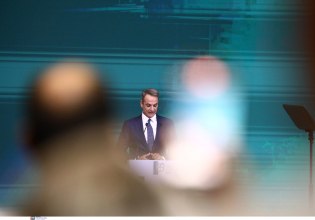 Μητσοτάκης: Μείωση φορολογικών συντελεστών με έμφαση σε νέους και οικογένειες