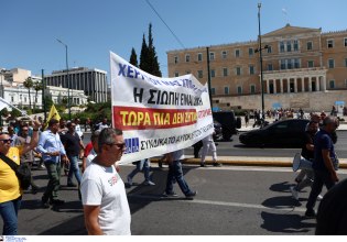 Ταξί: Δεύτερη μέρα κινητοποιήσεων – Συγκέντρωση στις 10:00 και αυτοκινητοπορεία προς το υπ. Μεταφορών