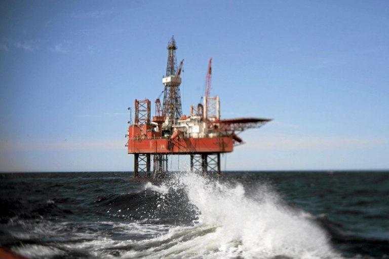 Νέα ρωσική πρόκληση καταγγέλλει η Πολωνία – «Επικίνδυνες» πτήσεις δίπλα από γεώτρηση στη Βαλτική