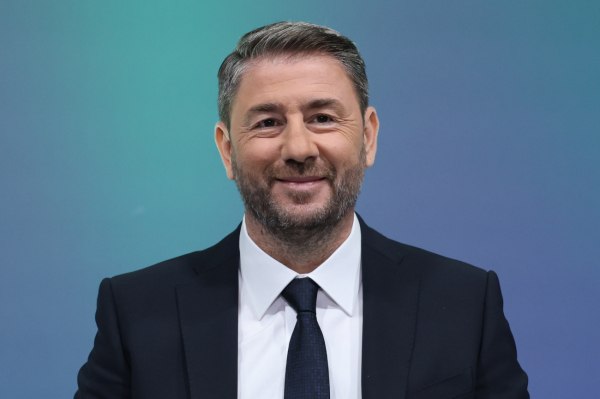 Ανδρουλάκης: Δεν ζητάμε απλώς εκλογές, αλλά την εμπιστοσύνη των πολιτών σε μια ικανή προοδευτική κυβέρνηση