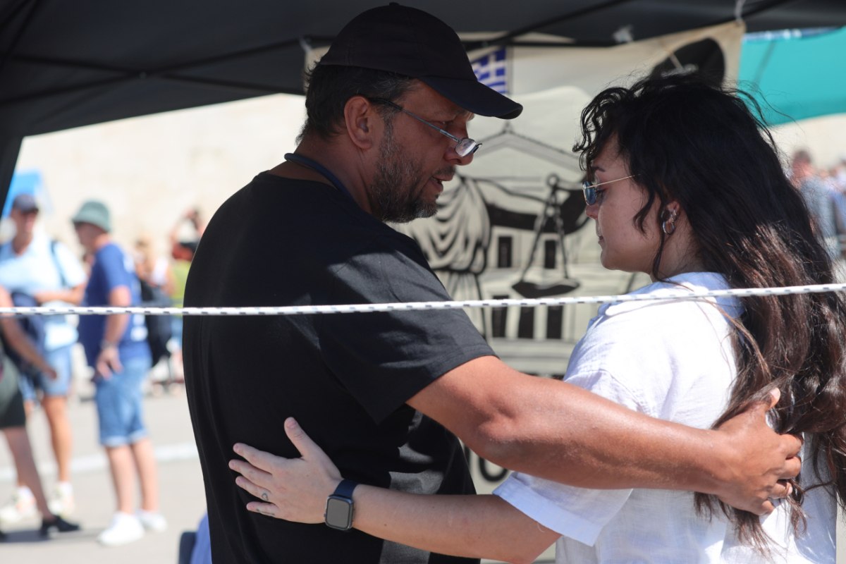 Αθήνα: Μαθητές στο πλευρό του Πάνου Ρούτσι – Μια αγκαλιά αλληλεγγύης και στήριξης