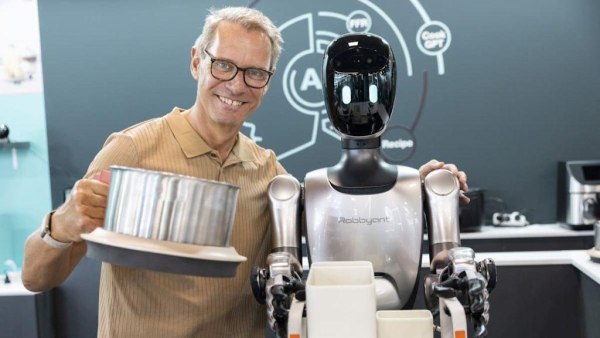 Πρώτο ανθρωποειδές ρομπότ από τον κινεζικό γίγαντα της τεχνολογίας Alibaba