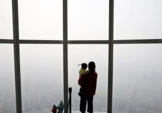 Πόσο δύσκολο θα είναι ένα μέλλον με υπογεννητικότητα; – Εύλογη η ανησυχία, υπερβολικός ο πανικός