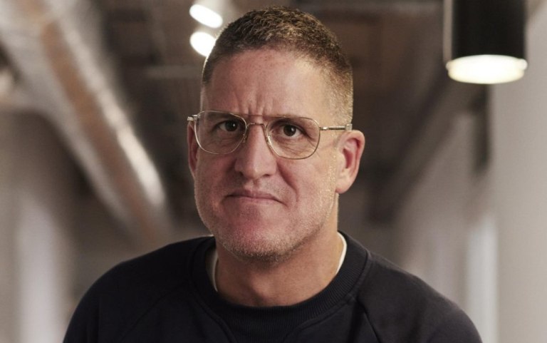 Μύκονος: Βελτιώνεται η υγεία του μεγιστάνα Τομ Γκρίνγουντ μετά το ατύχημα με τη γουρούνα