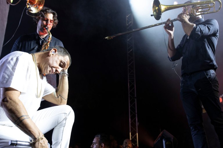 «Εγώ μια βόλτα πέρασα και…»: Το «καρφί» του Γιώργου Μαζωνάκη για τον εγκλεισμό του στο Δρομοκαΐτειο