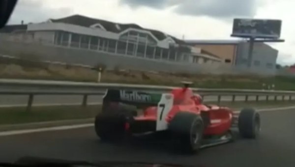 Τσεχία: Χειροπέδες μετά από έξι χρόνια σε οδηγό που κυκλοφορούσε με μονοθέσιο της Formula 1