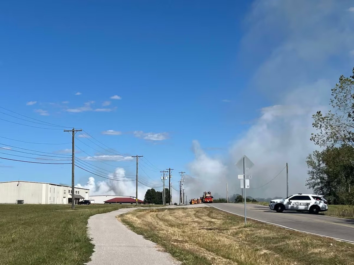 ΗΠΑ: Φωτιά σε εργοστάσιο χημικών στην Ιντιάνα [Βίντεο]