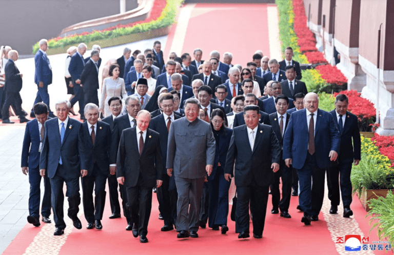 Ο Σι Τζινπίνγκ σχεδιάζει έναν μετα-αμερικανικό κόσμο