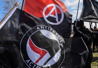 Ο Ντόναλντ Τραμπ μόλις υπέγραψε διάταγμα που ορίζει επίσημα την Antifa ως εγχώρια τρομοκρατική οργάνωση