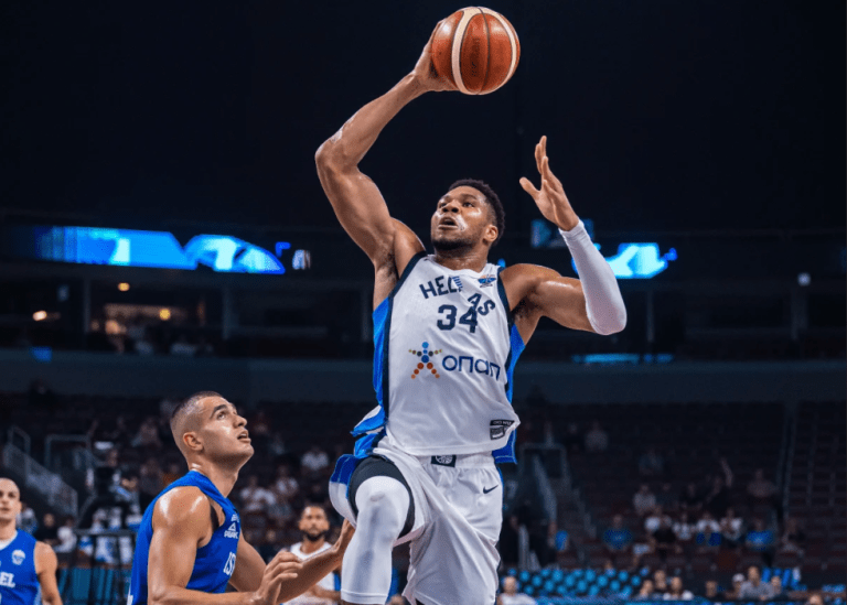 «Μαγεία» από τον Γιάννη Αντετοκούνμπο: Τρομερή φάση και κάρφωμα από τον Greek Freak (vid)