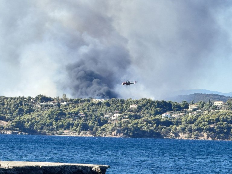 Αργολίδα: Υπό έλεγχο η μεγάλη φωτιά που ξέσπασε το πρωί της Κυριακής στο Κουνούπι