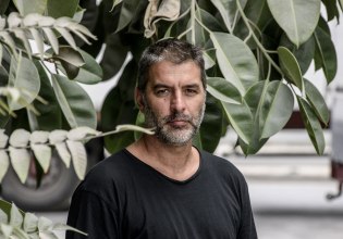 Βασίλης Μπισμπίκης: Προκάλεσε φθορές σε αυτοκίνητα με το όχημά του και εγκατέλειψε το σημείο