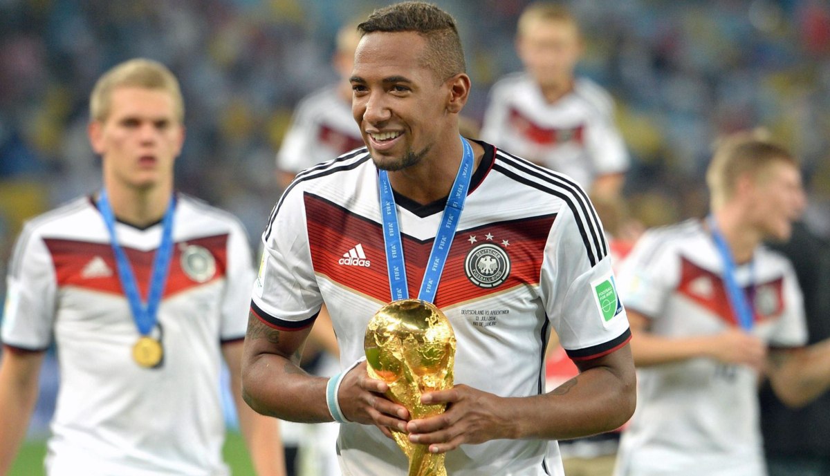 Σταμάτησε το ποδόσφαιρο ο Μπόατενγκ (vid)