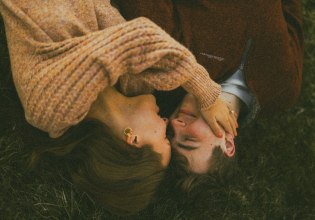 Αυτές είναι οι πέντε γλώσσες της αγάπης – Εσύ ποια μιλάς;