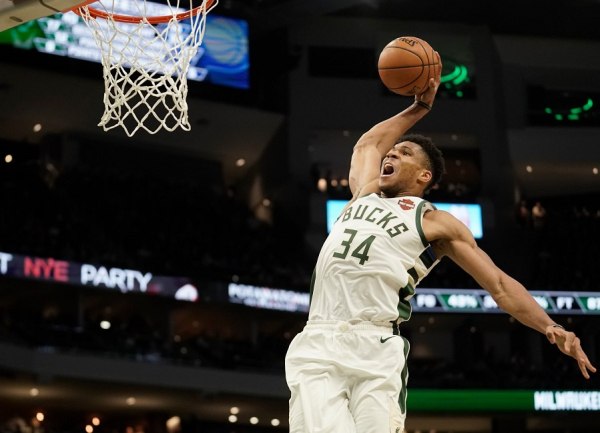 Η λίστα του ESPN με τους 10 κορυφαίους παίκτες του ΝΒΑ τη νέα σεζόν – Η θέση του Γιάννη Αντετοκούνμπο