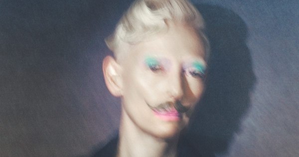 Εμπιστοσύνη, γενναιοδωρία και πνευματική οξυδέρκεια – H εξωκοσμική περίπτωση της Τίλντα Σουίντον