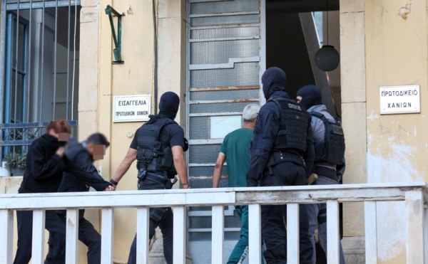 Αποκάλυψη – «Εξυπηρετήσεις έκανα, όχι εκβιασμούς» λέει ο αρχηγός της κρητικής μαφίας – Εξετάζεται η εμπλοκή δικαστικών