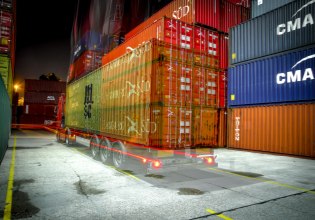 Ηλεκτρονικό εμπόριο: Οι κινεζικοί «γίγαντες» κατευθύνονται ξανά στις αποθήκες της Ευρώπης