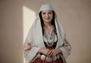 Στην αντεπίθεση η AI υπουργός της Αλβανίας – «Ο πραγματικός κίνδυνος για τα Συντάγματα…»