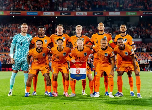 LIVE: Ολλανδία – Πολωνία