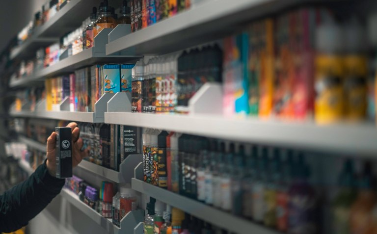 Τελωνείο Ευζώνων: Κατασχέθηκε από την ΑΑΔΕ η μεγαλύτερη ποσότητα λαθραίων ειδών ατμίσματος