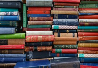 Αγγαρεία το διάβασμα; – Οι συνέπειες μιας γενιάς χωρίς βιβλία