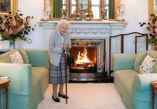 «Μπορείτε να με κρατήσετε ζωντανή;» – Οι τελευταίες στιγμές της Ελισάβετ – Καρκίνος, Χάρι και η «ξένη»