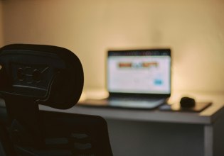 Η επαγγελματική εκπαίδευση σε κρίση: Η ΕΕ ξεμένει από εκπαιδευτές – Γκρίζο το τοπίο στην Ελλάδα