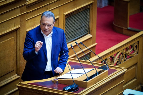 Σωκράτης Φάμελλος σε κυβέρνηση: «Αν δεν παραιτηθείτε γρήγορα θα σας παραιτήσει ο ελληνικός λαός