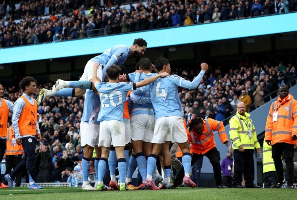 LIVE: Μάντσεστερ Σίτι – Νάπολι