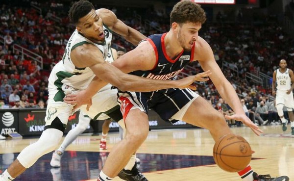 Ελλάδα – Τουρκία: Κυρίαρχος κόντρα στον Σενγκούν ο Γιάννης (vids)