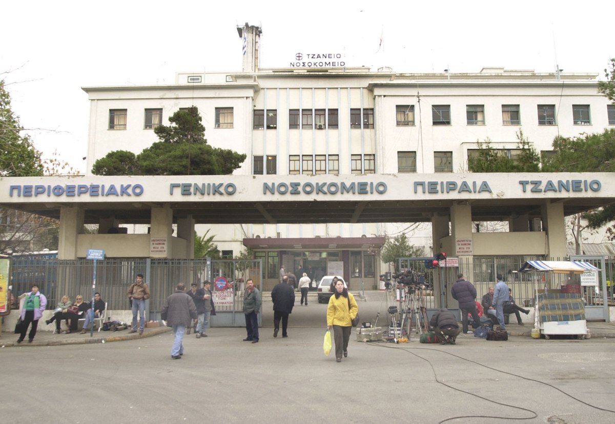 Στο χειρουργείο 81χρονη, έπειτα από επίθεση – Την ξυλοκόπησαν σε σχολή οδηγών