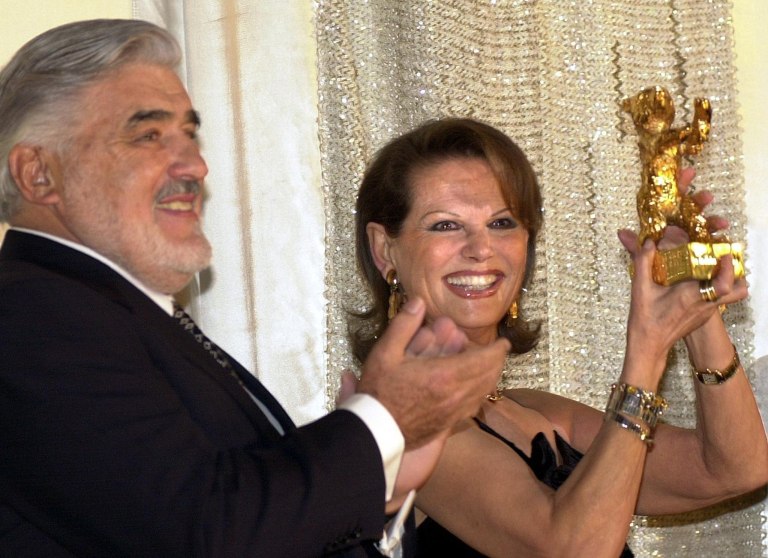 Κλαούντια Καρντινάλε: Γιατί δεν τολμούσε να παίξει στο θέατρο – Πείστηκε να το κάνει στα 62 της