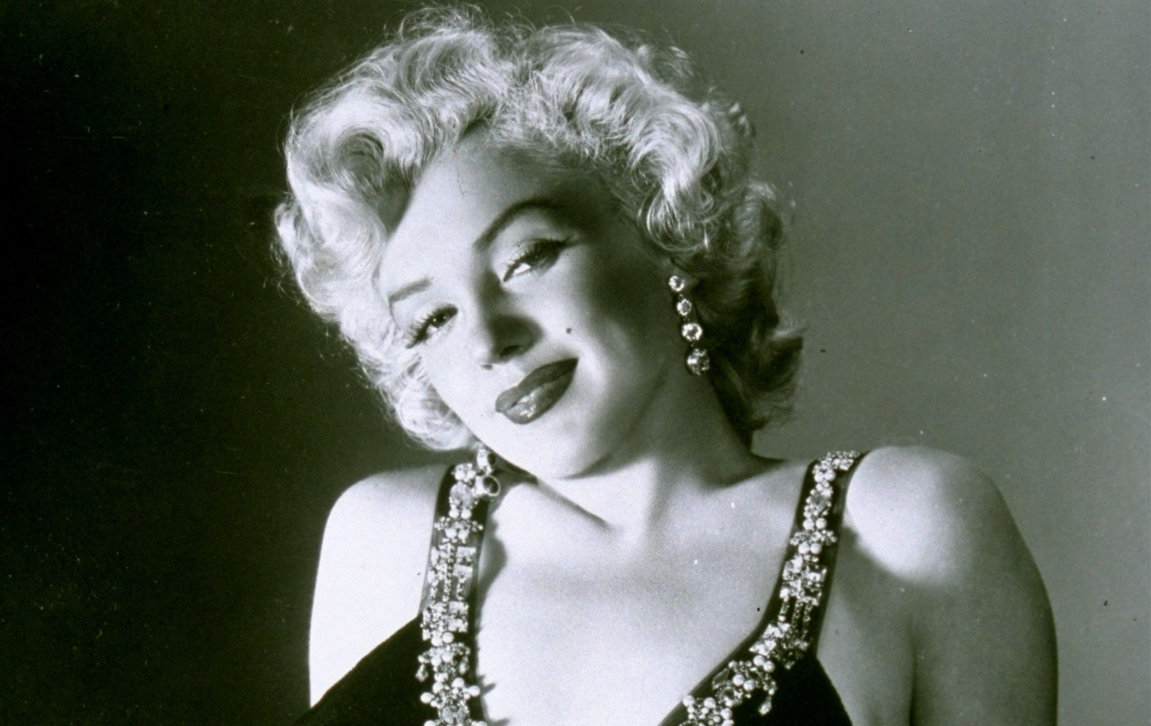 Η Μέριλιν Μονρόε λάτρευε να ποζάρει για τον φωτογράφο Σαμ Σο – Η λήψη στη Νέα Υόρκη, τα αποτσίγαρα και ο άνεμος