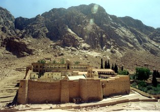 Μονή Σινά: Τη διαδικασία διαδοχής του δρομολογεί ο Αρχιεπίσκοπος Δαμιανός – Η ανακοίνωσή του