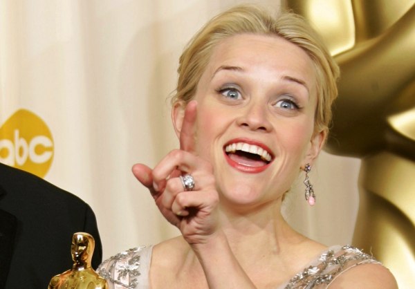 «Εκεί βρίσκεται το μέλλον»: Η Ρις Γουίδερσπουν θέλει οι γυναίκες να αγκαλιάσουν την Τεχνητή Νοημοσύνη